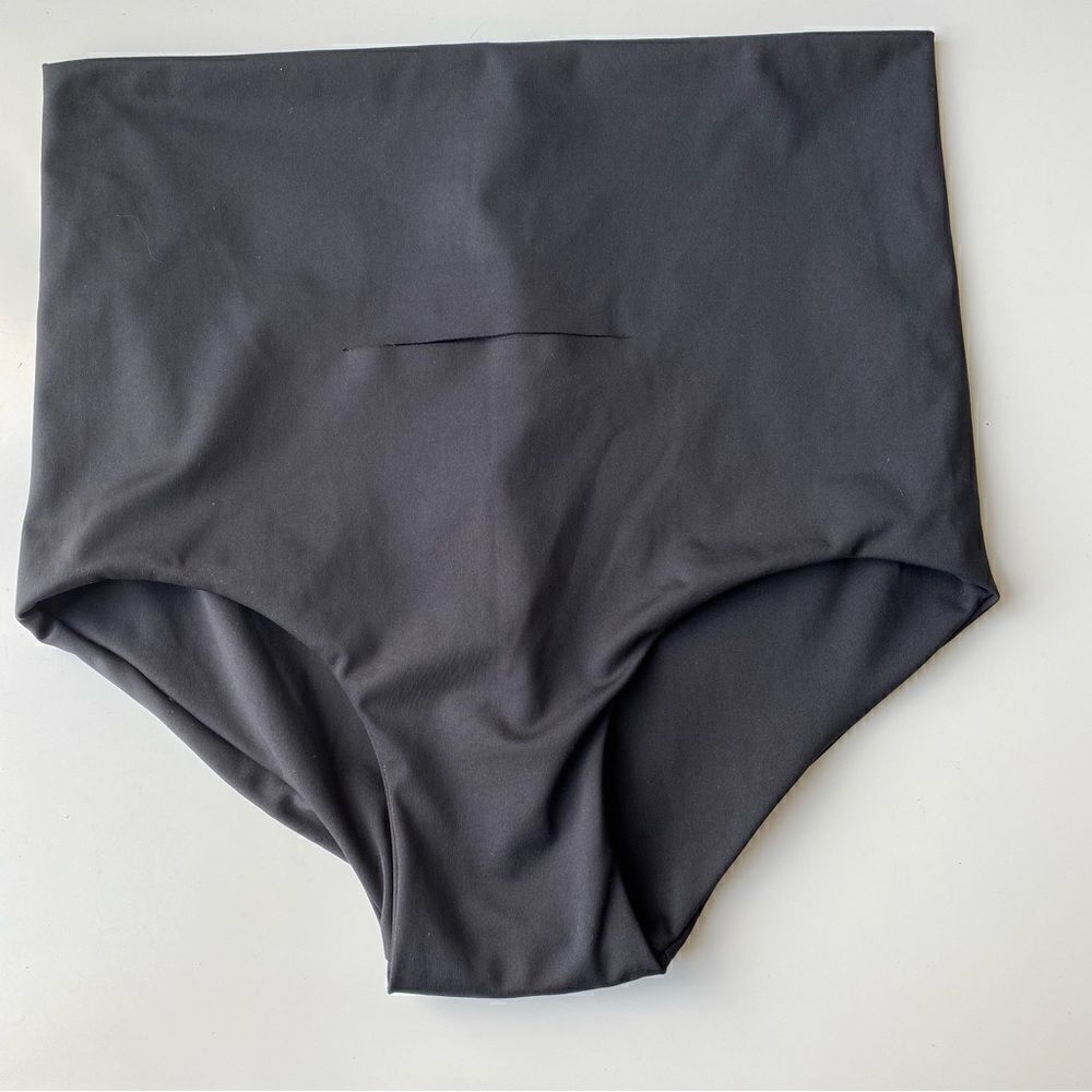 Nyssa Postpartum Recovery Underwear size small Medium